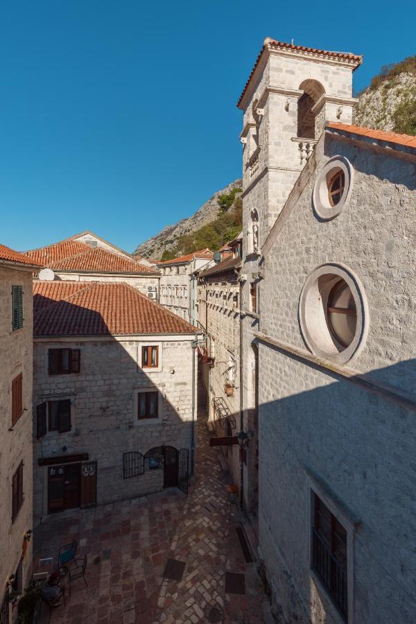 Old Town South Gate Apartment Kotor Bagian luar foto